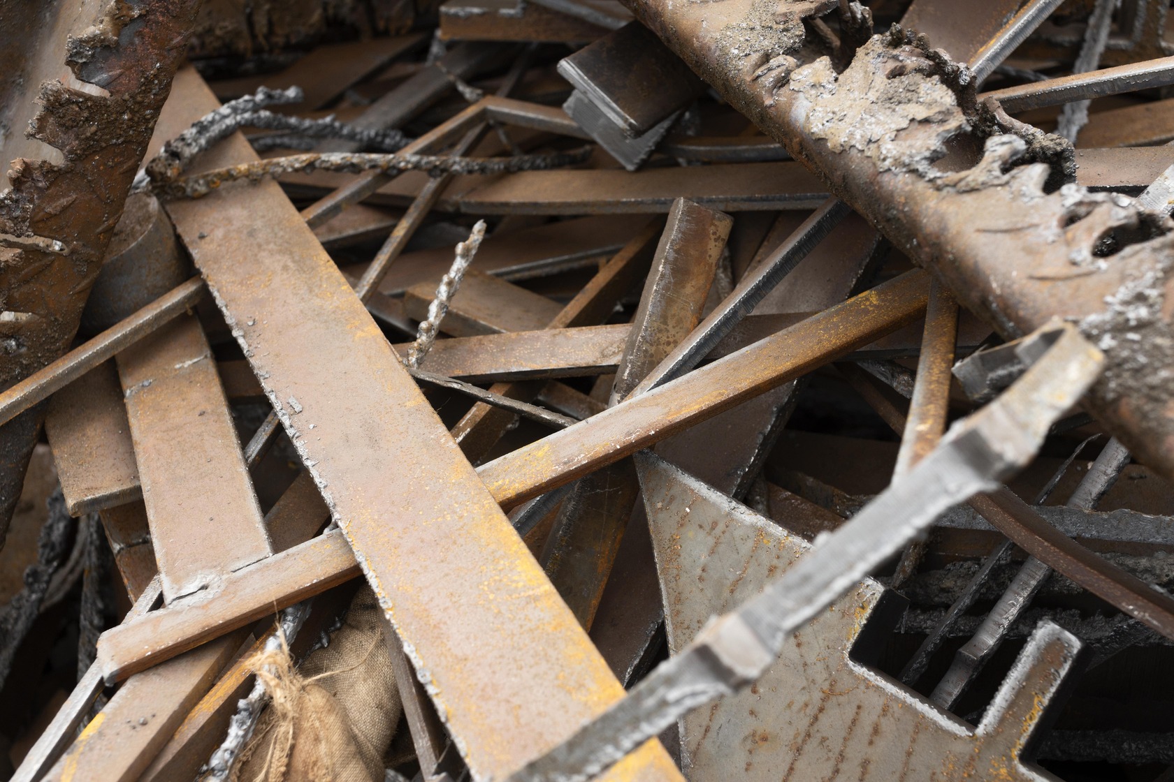 Ferro e aço - resíduos metálicos da construção civil